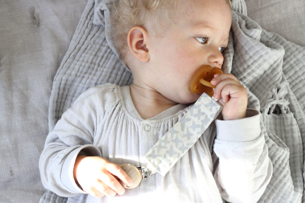 Sustainable fabrics dummy clips