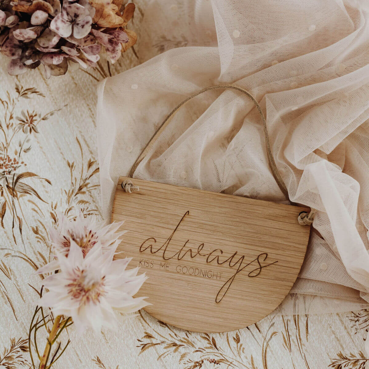 hagelens-nursery-wooden-decor-love-note