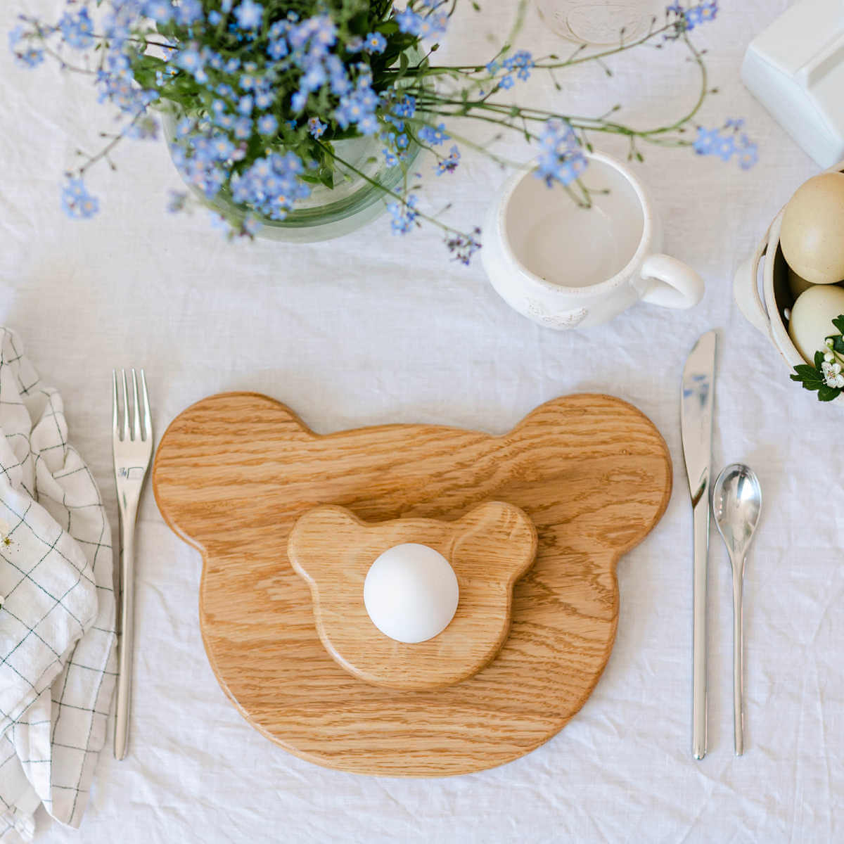 wooden children's breakfast set oak
toast board and egg cup set in bear design by blue brontide uk
