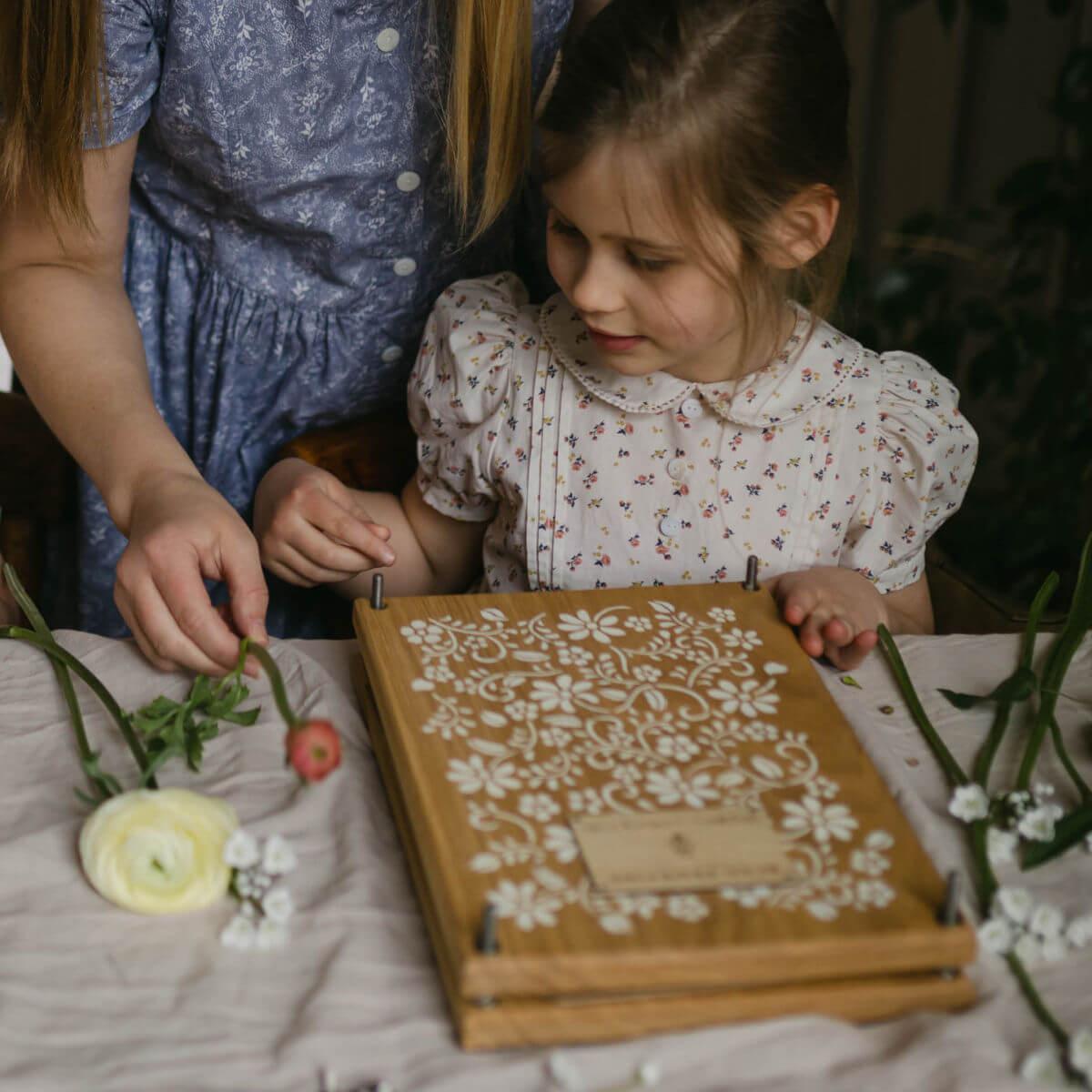 Extra large wooden flower press at blue brontide UK