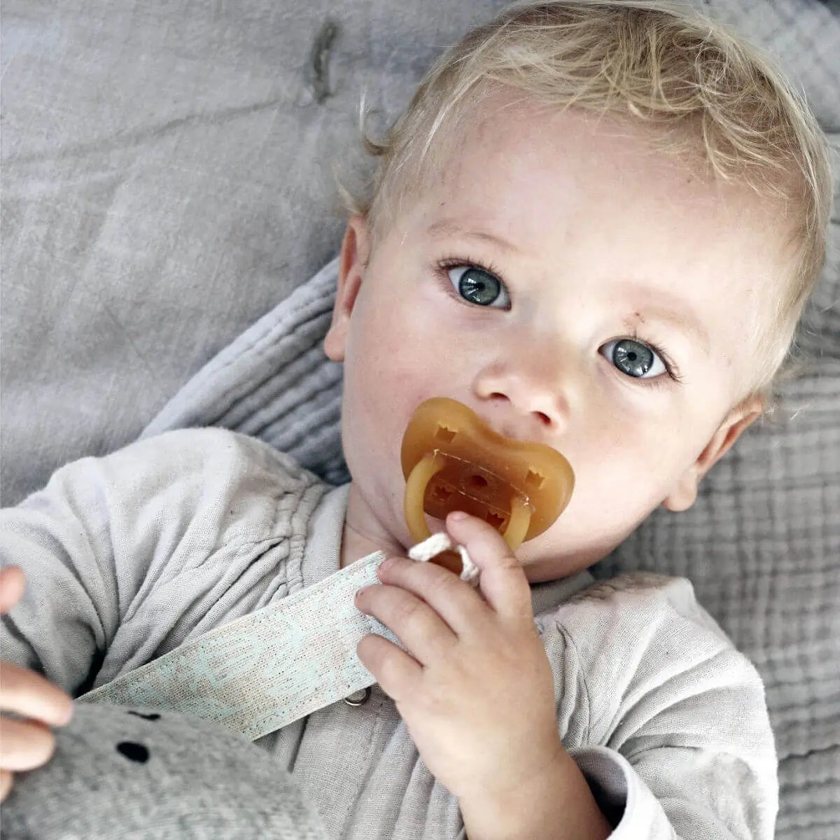 organic dummy clips and pacifier clips at blue brontide uk