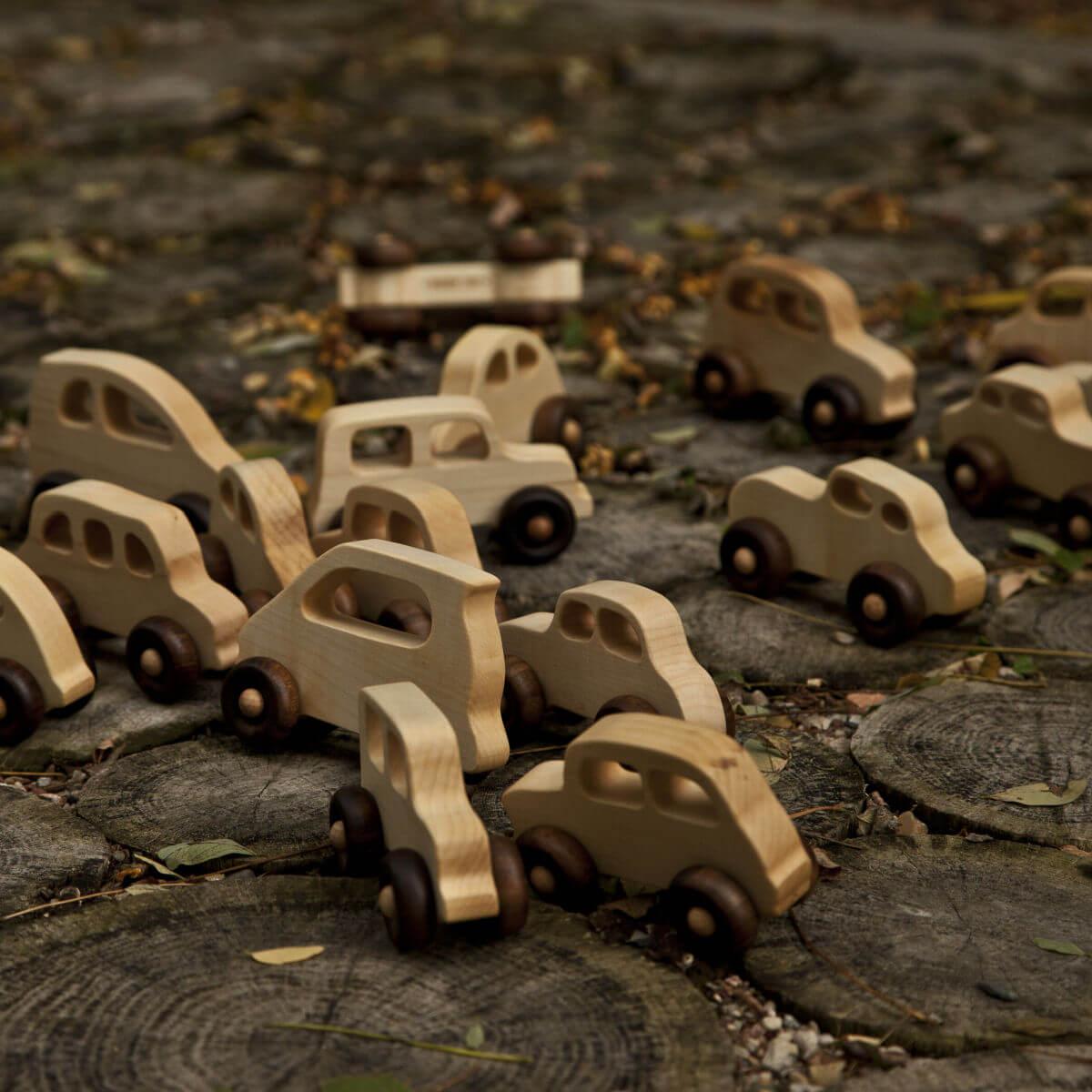 wooden little french car toy by wooden story