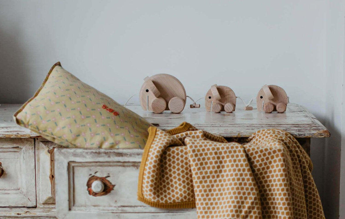 5 Benefits of Natural Wooden Toys for Your Child