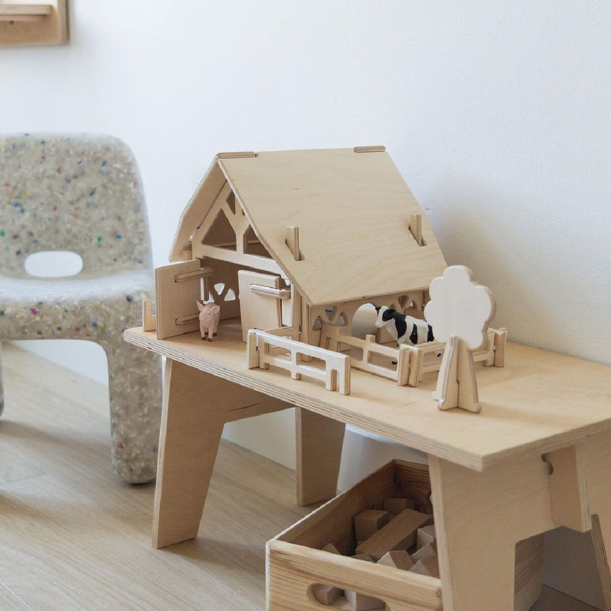 wooden farm house and farm animals playset by lovelties