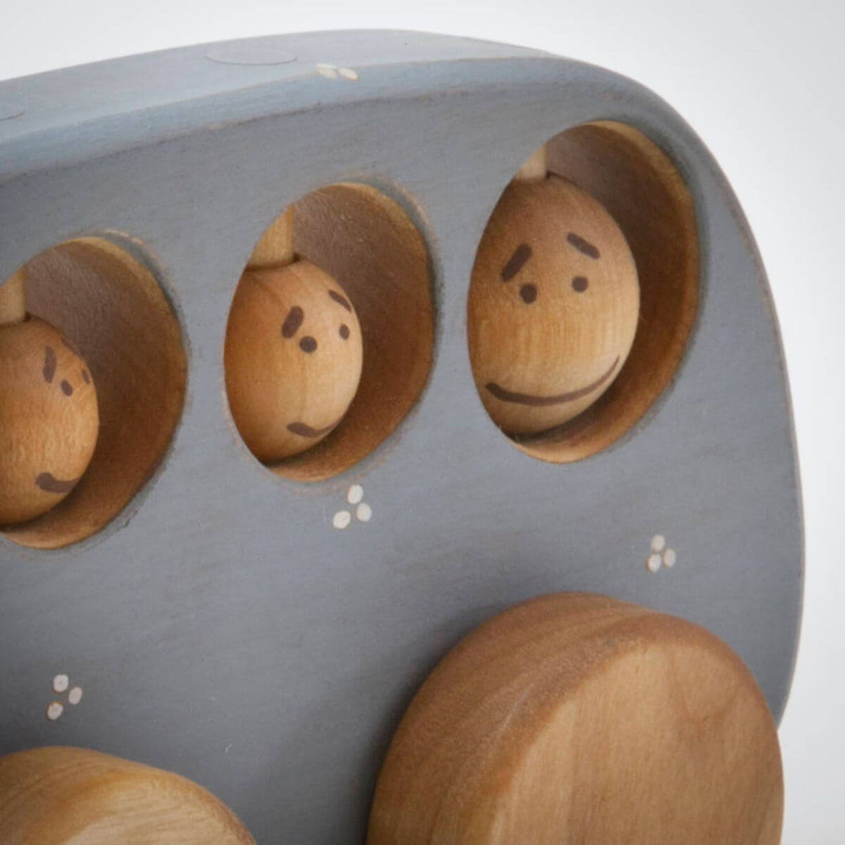 wooden toy bus by friendly toys