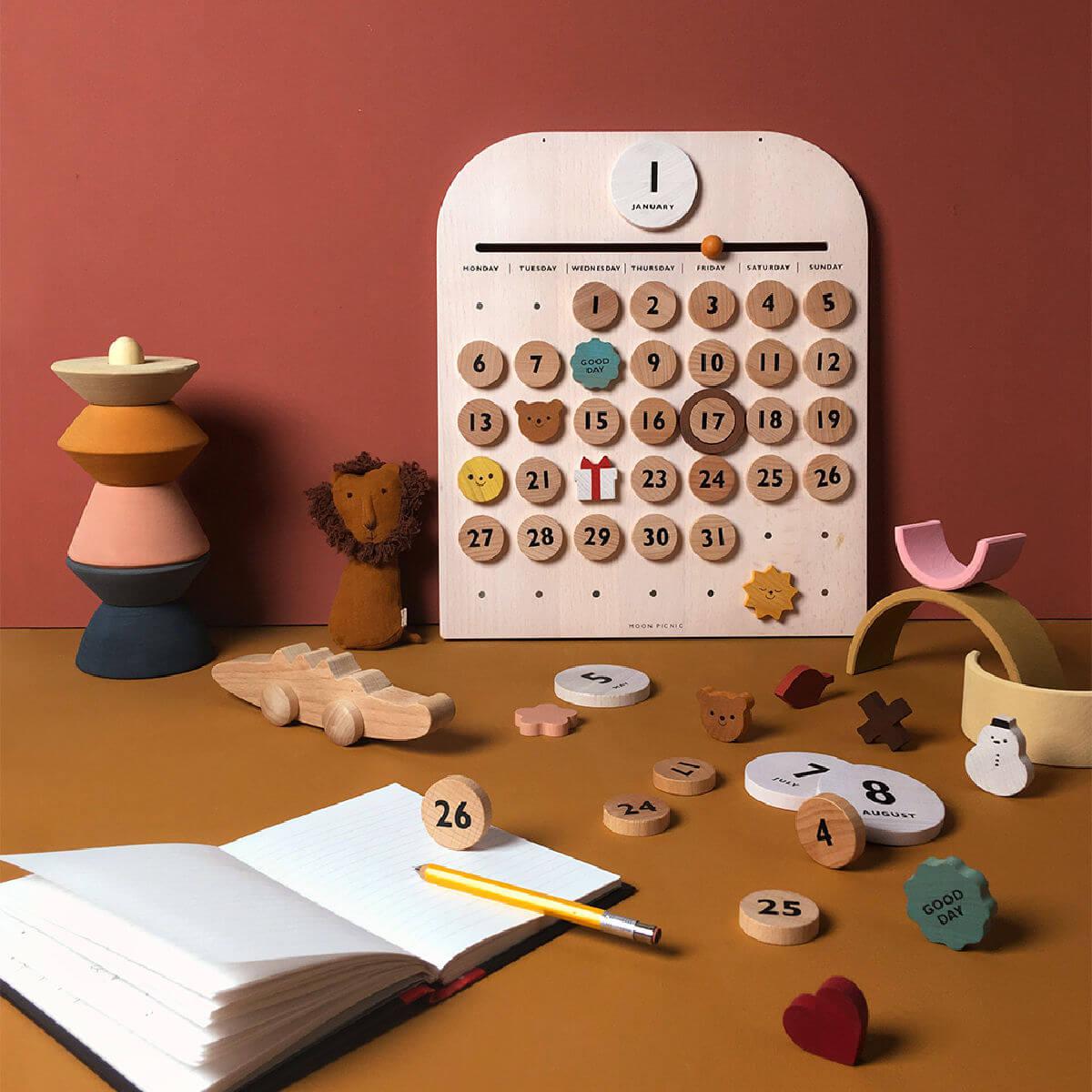 moon picnic wooden toy calendar 