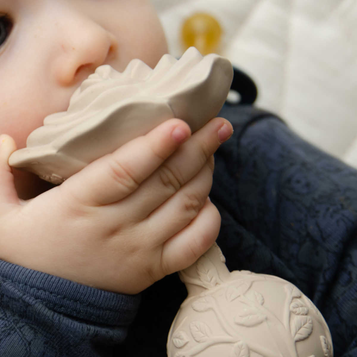 Rose Rattle Natruba - Rose Flower Rattle - Natural Rubber Toys – Blue Brontide