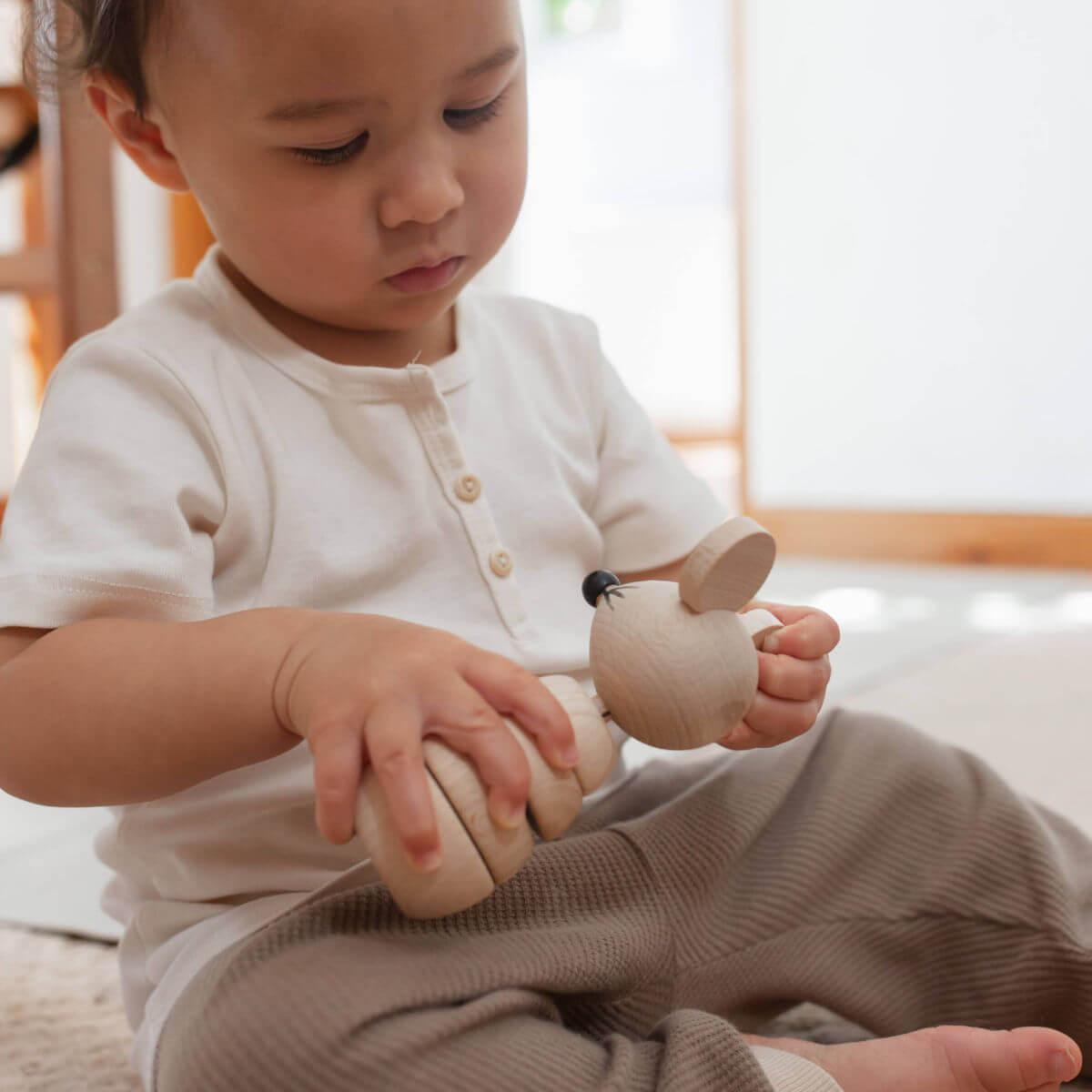 natural wooden stacking toy mouse at blue brontide uk