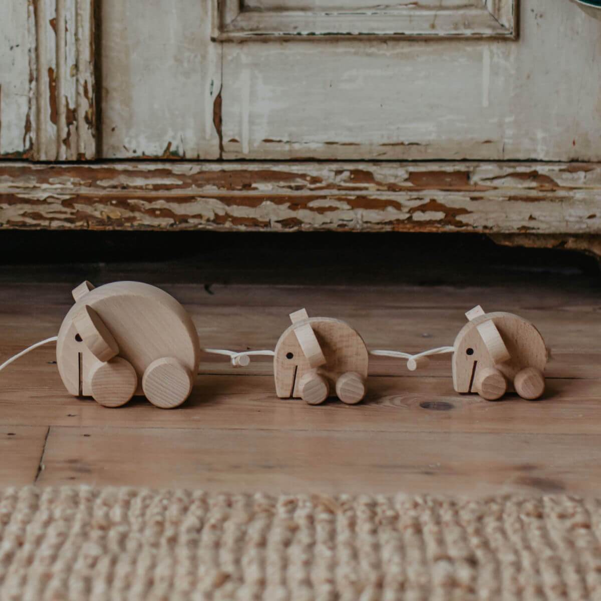 Wooden pull-along toy - Elephant